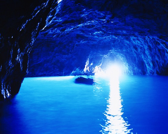 パプリ島青の洞窟
